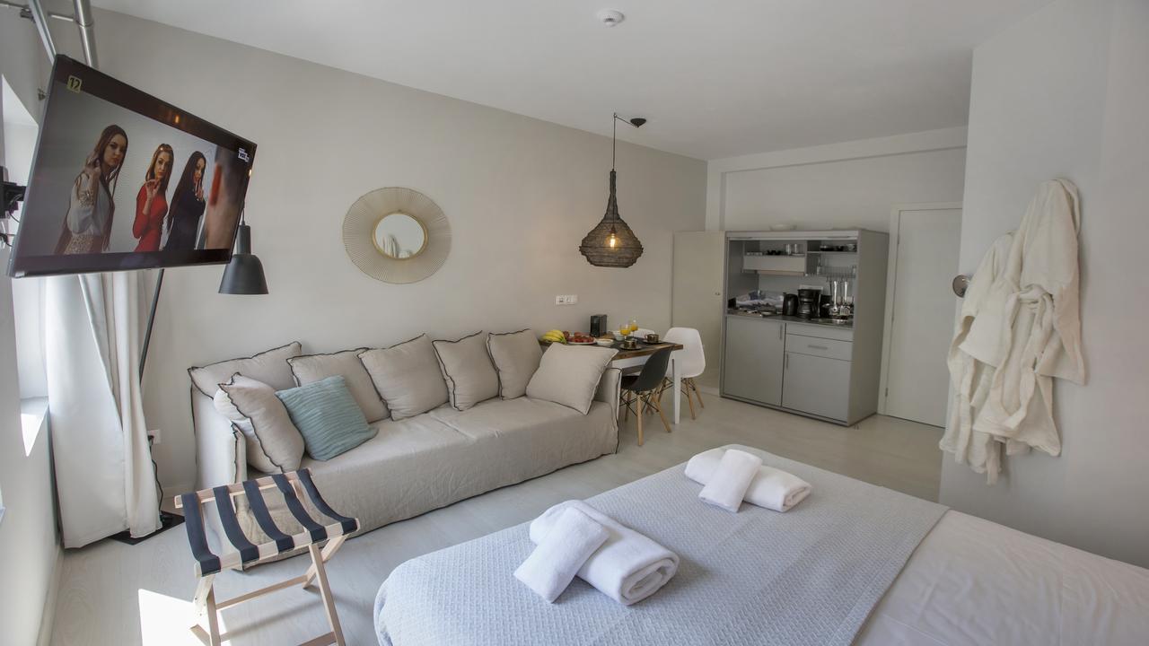Ermou Stylish Suites By Ghh Atény Exteriér fotografie
